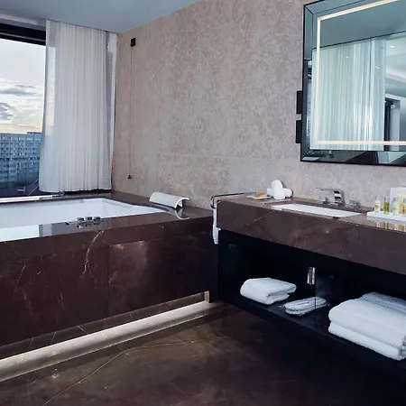 Otel Hilton 5*