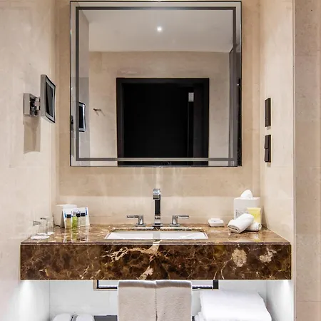 Готель Hilton 5*